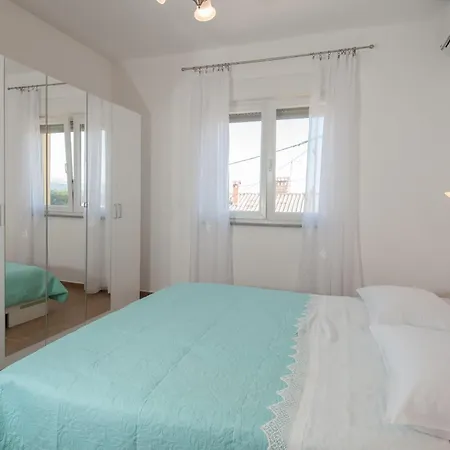 Bruna Apartment *
